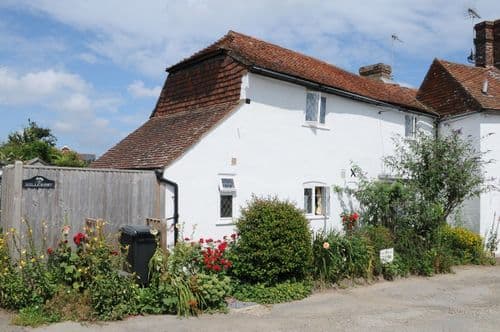 Beamed Cottage, Staplecross, East Sussex