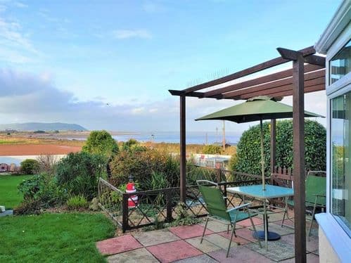 Blue Anchor dog friendly Cottage | pets welcome
