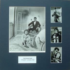 Tony Curtis Signed & Mounted 1962 Movie Still Photo Set